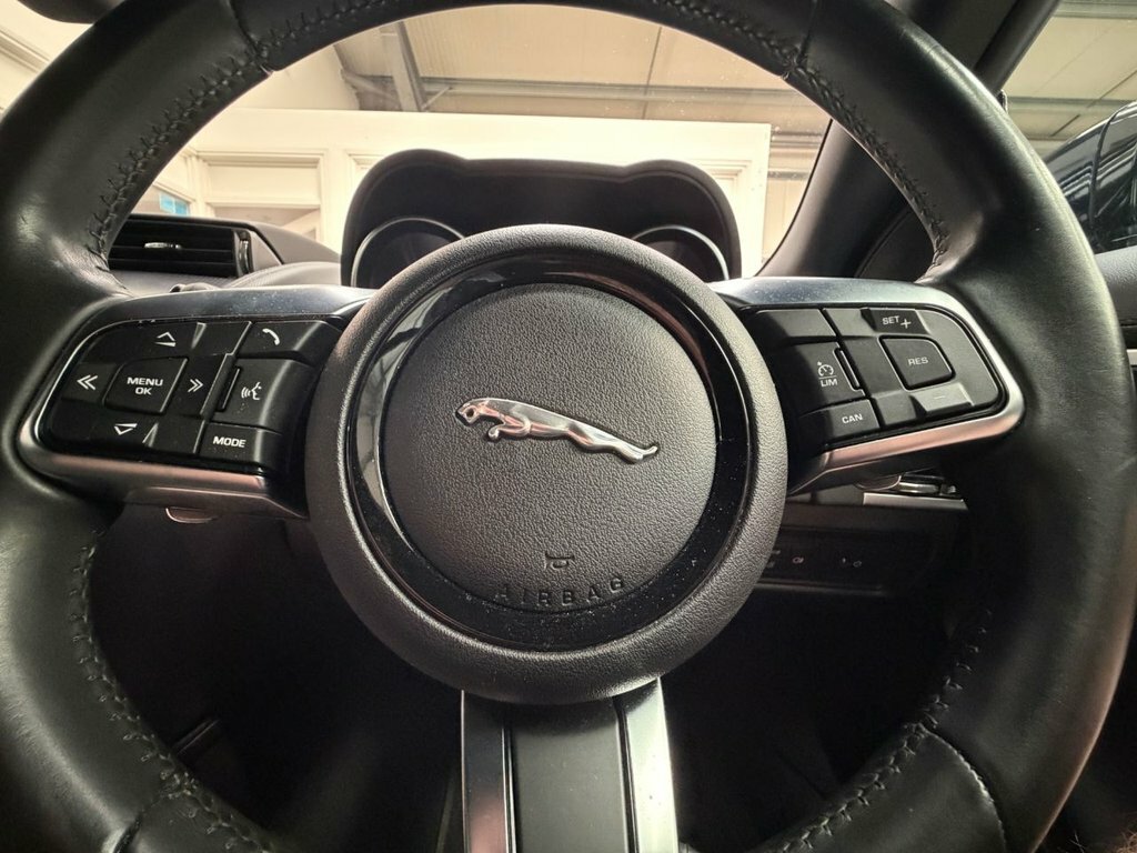 Jaguar F-Type 2.0I Chequered Flag Euro 6 Ss Red #35