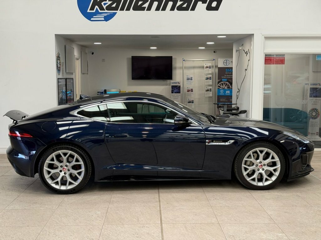 Jaguar F-Type 2.0I Chequered Flag Euro 6 Ss Red #36