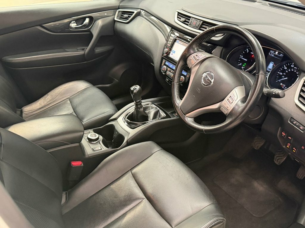 Nissan X-Trail Dci N-tec Red #15