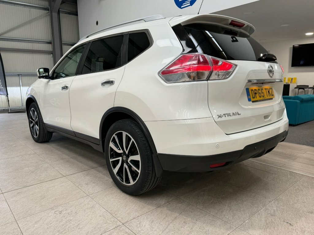 Nissan X-Trail Dci N-tec Red #10