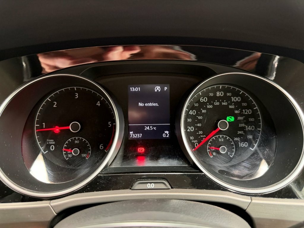 Volkswagen Touran Mpv Silver #32