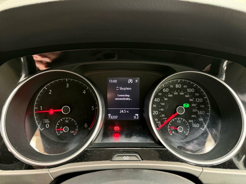 Volkswagen Touran Mpv Silver #20