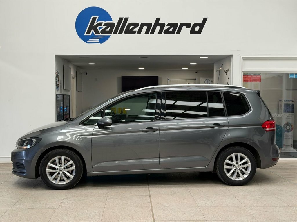 Volkswagen Touran Mpv Silver #10