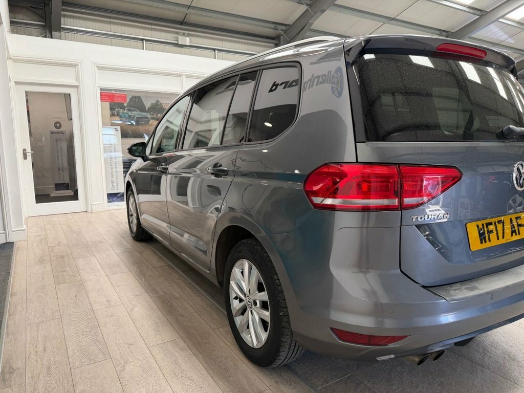 Volkswagen Touran Mpv Silver #8