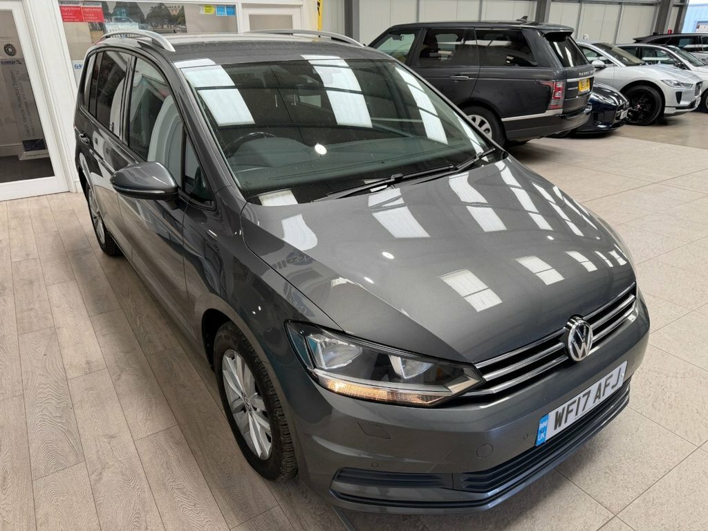 Volkswagen Touran 2L Se Grey #3