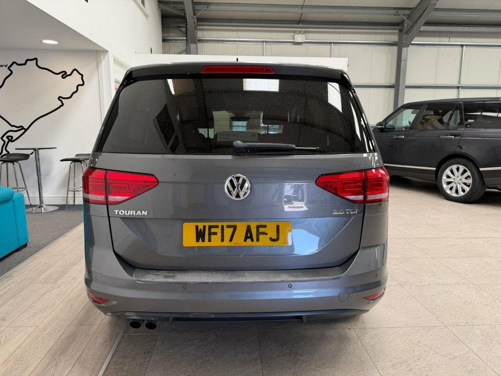 Volkswagen Touran Mpv Silver #16