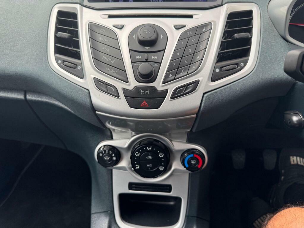 Ford Fiesta 1.25 Zetec Climate Hatchback 14 Black #11