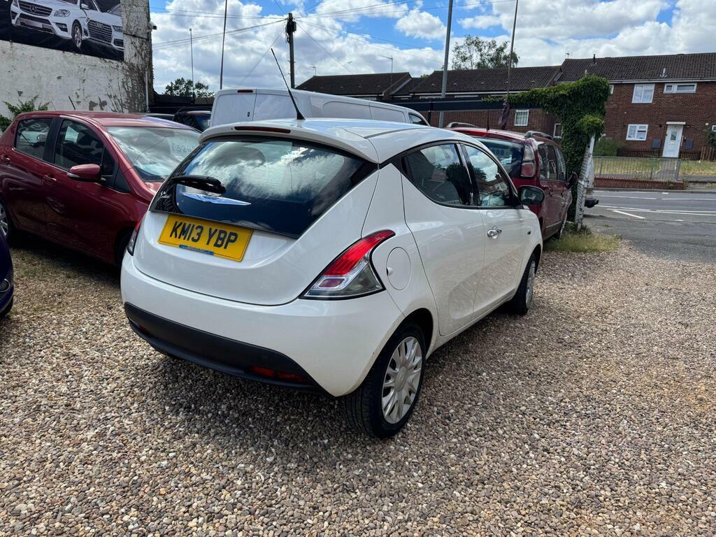 Chrysler Ypsilon 1.2 S Euro 5 S S KM13YBP White #2