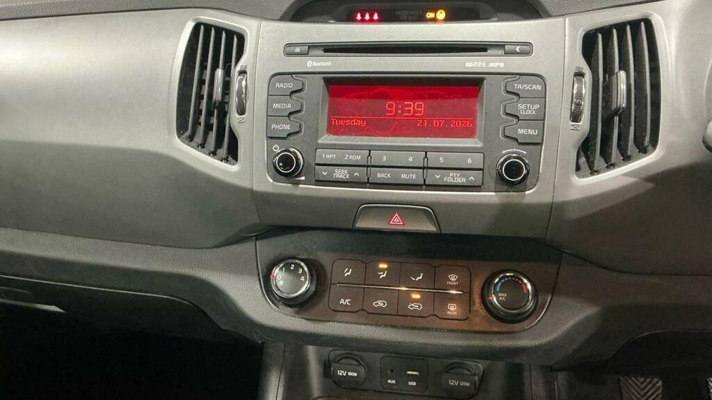 Kia Sportage 1 White #16