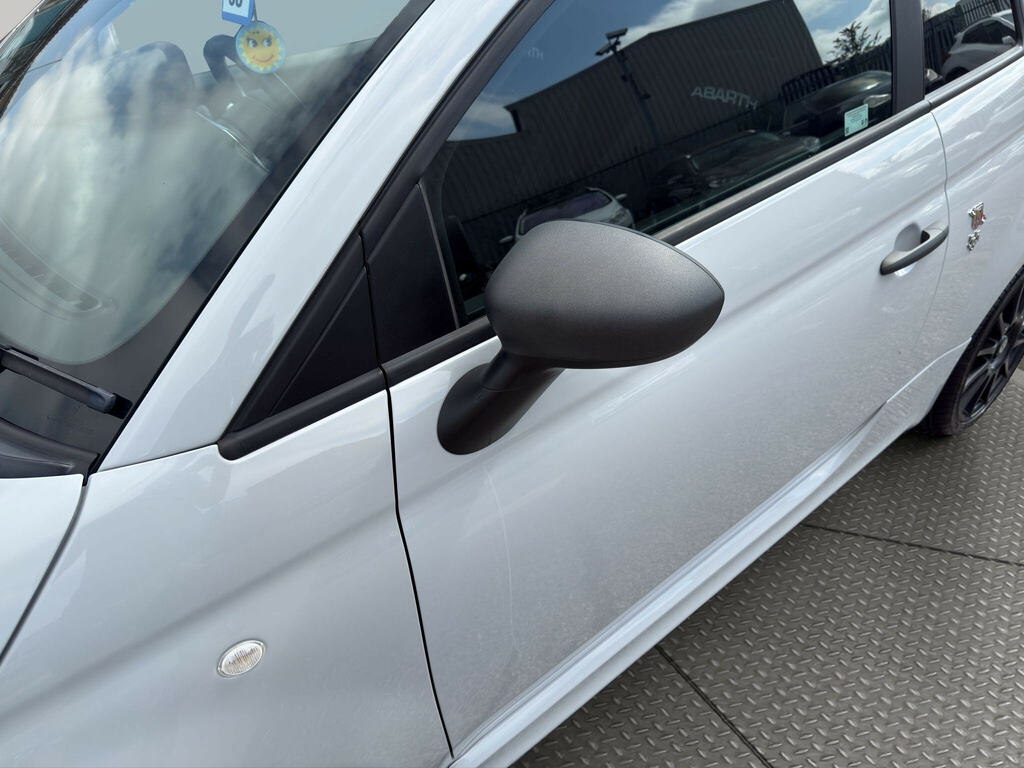 Abarth 595 1.4 T-jet 180 Essesse Grey #32