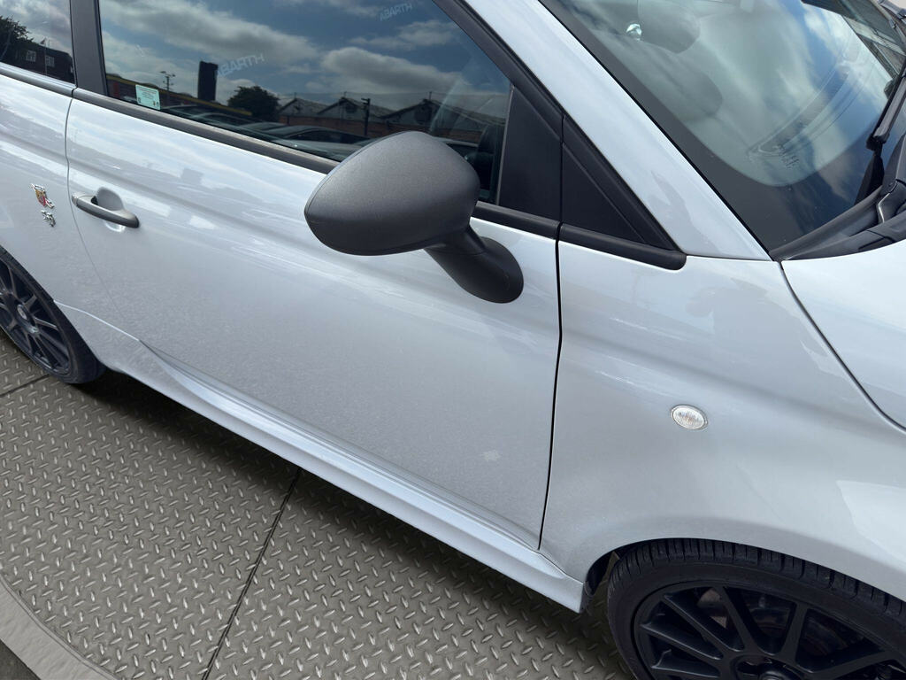 Abarth 595 1.4 T-jet 180 Essesse Grey #39