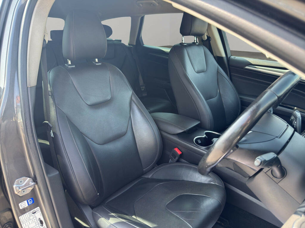 Ford Mondeo Zetec Econetic White #10