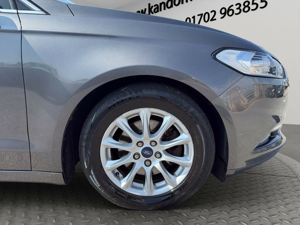 Ford Mondeo Zetec Econetic White #29