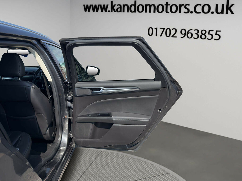 Ford Mondeo Zetec Econetic White #23