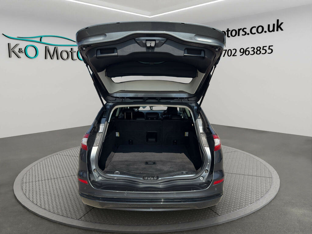 Ford Mondeo Zetec Econetic White #27