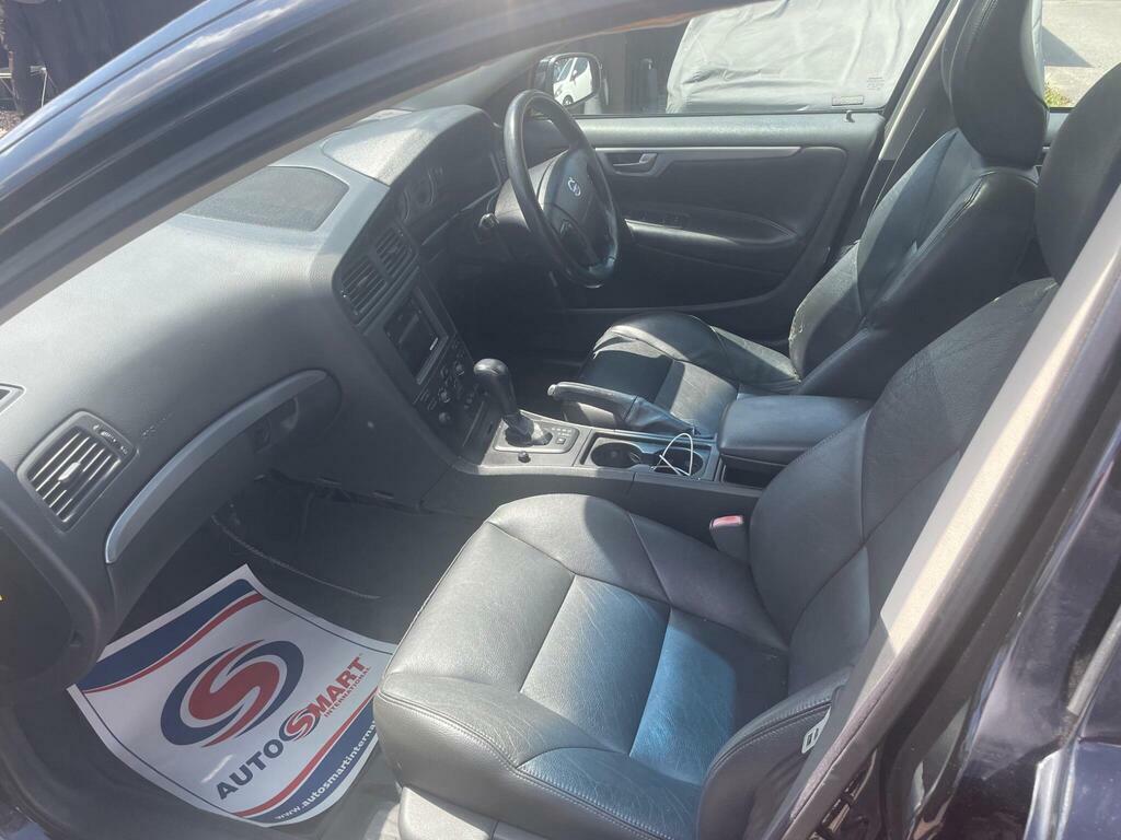 Volvo V70 2.4 D5 Se Silver #9