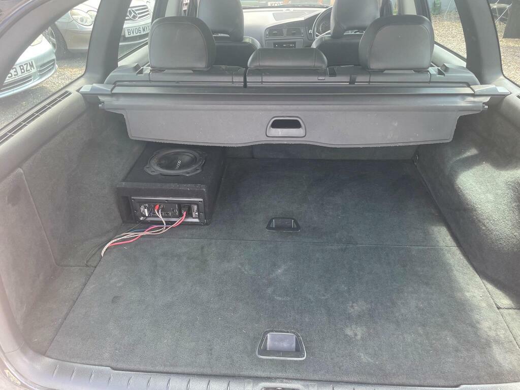Volvo V70 2.4 D5 Se Silver #11