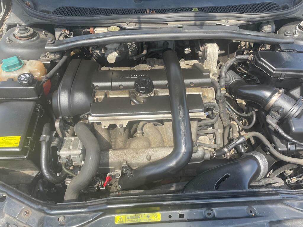 Volvo V70 2.4 D5 Se Silver #13
