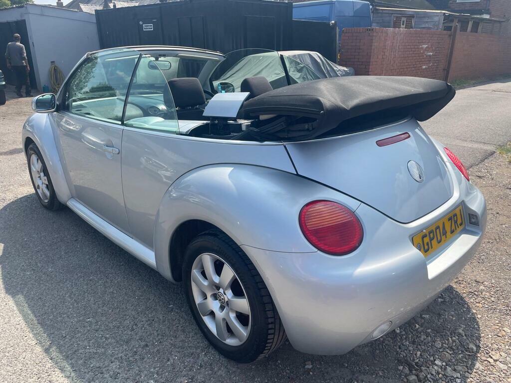 Volkswagen Beetle 2.0 S Cabriolet Euro 4 Silver #4