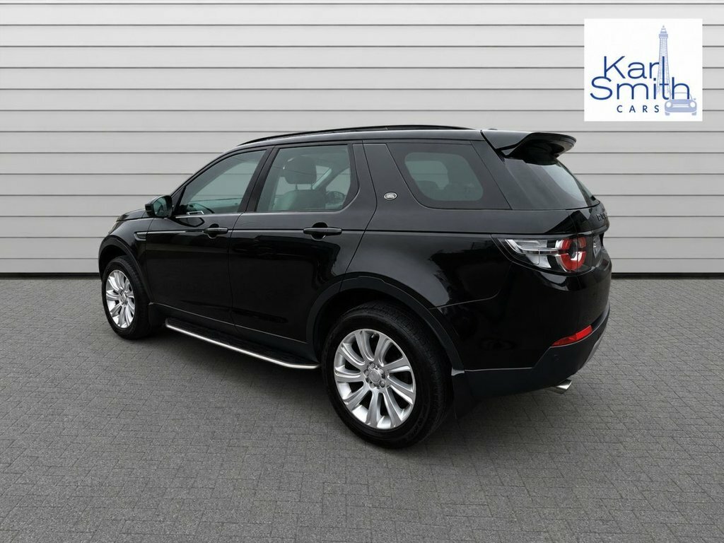 Land Rover Discovery Sport 2.2L Se Black #5