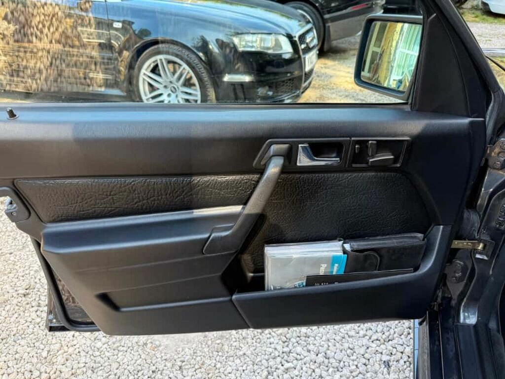 Mercedes-Benz 190 E 2.0 2.0 E 2.0 Silver #25