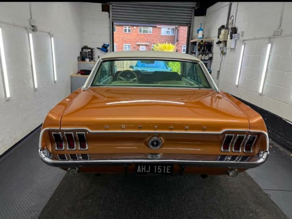 Ford Mustang 2017 5.0 V8 Gt Convertible 443 Bhp Black #4
