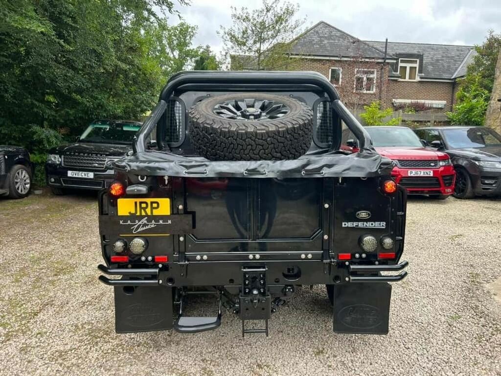 Land Rover Defender 110 Diesel Black #4