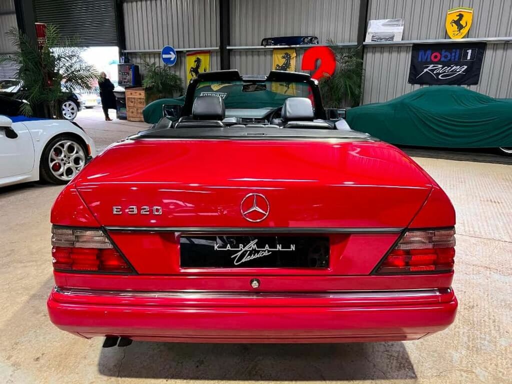 Mercedes-Benz E Class 3.2 E320 Cabriolet 3199Cc Red #4