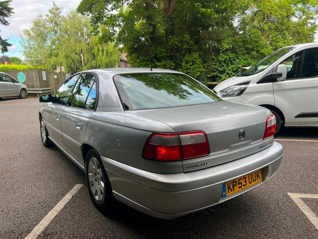 Vauxhall Omega Cdx V6 Rare Example Silver #6