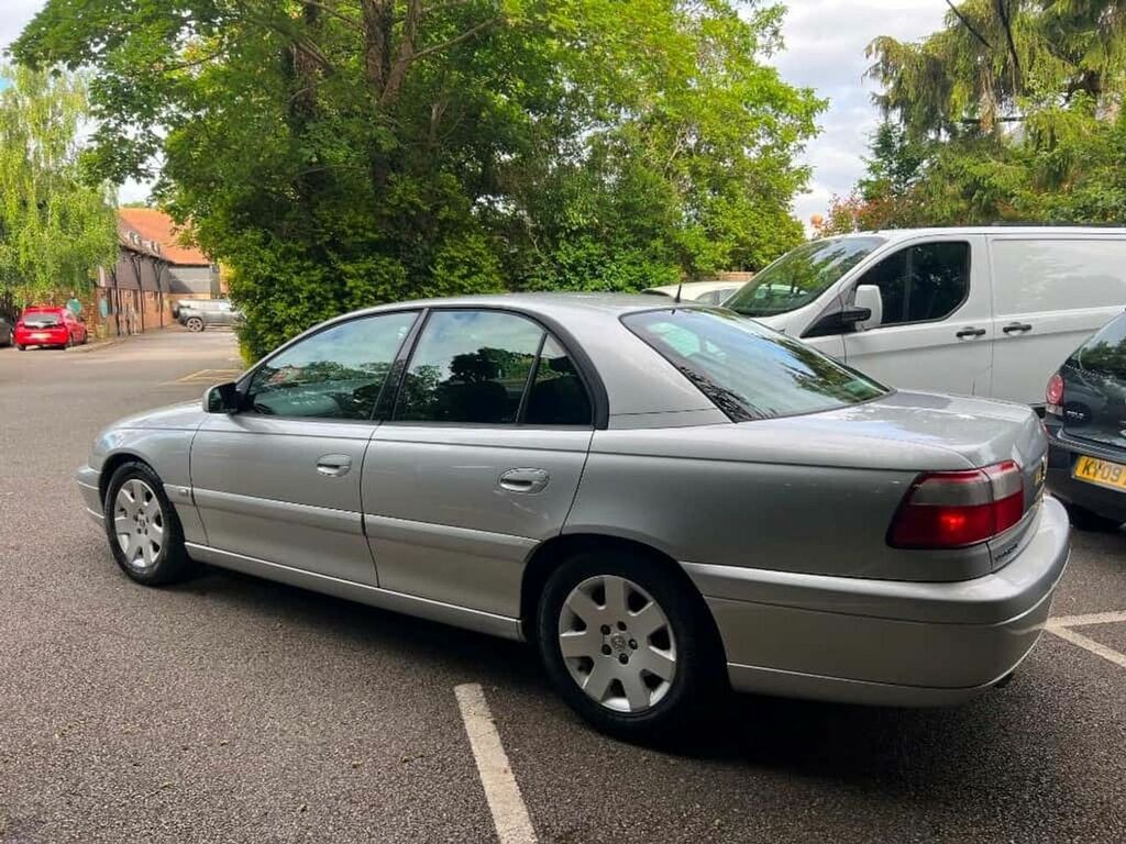 Vauxhall Omega Cdx V6 Rare Example Silver #5