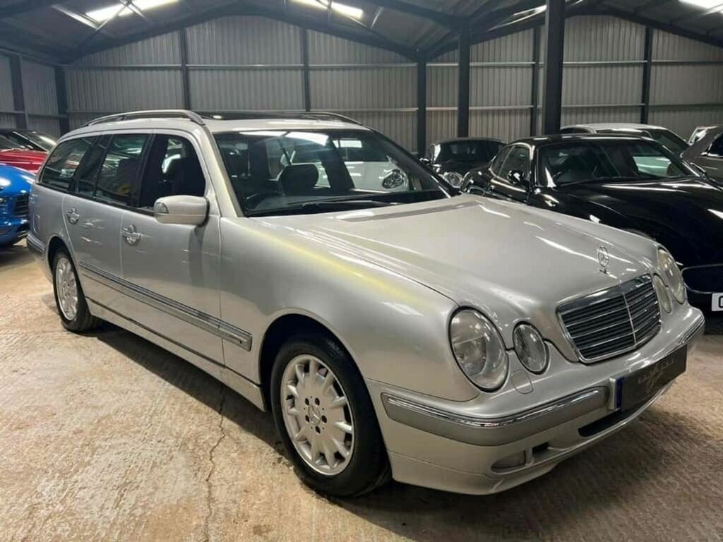 Mercedes-Benz E Class E280 Elegance V6 Full Leather,7 Seats Sunroof Silver
