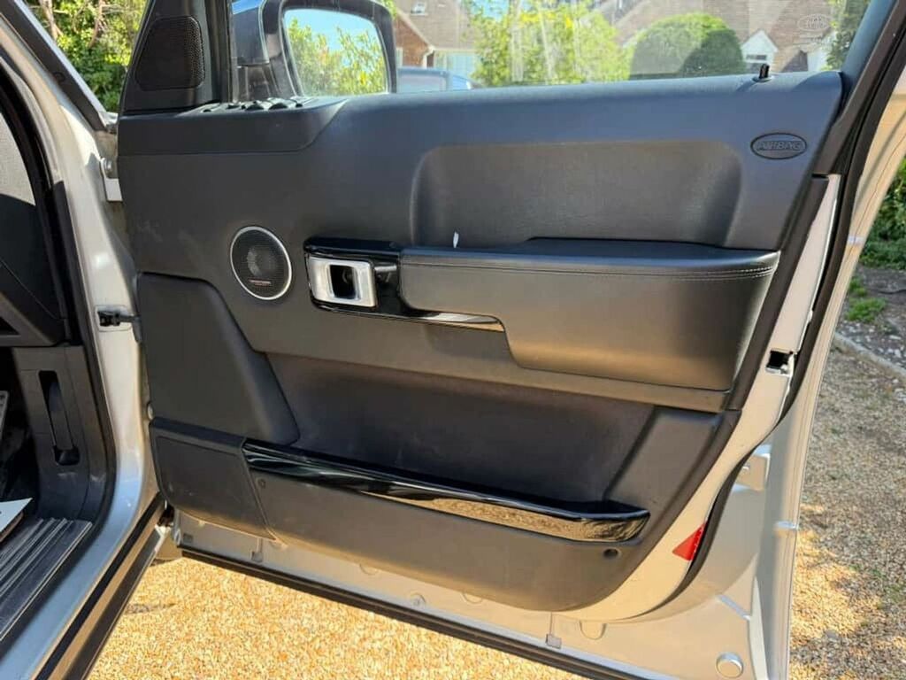 Land Rover Range Rover Suv Black #30