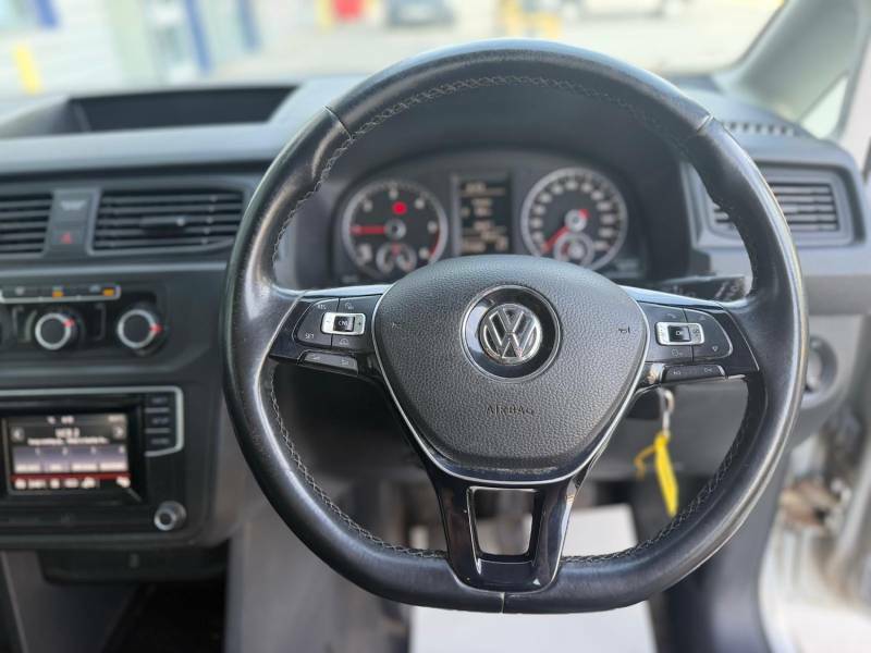 Volkswagen Caddy Maxi Startline White #14