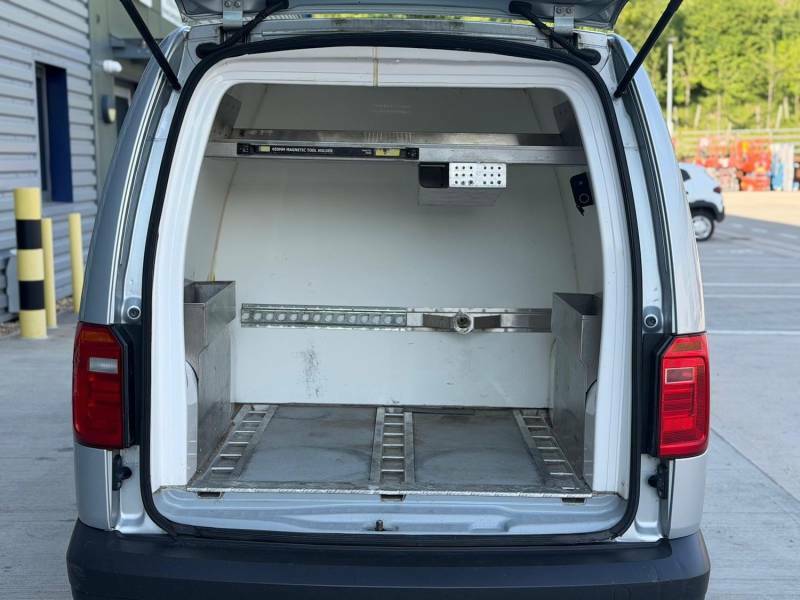 Volkswagen Caddy Maxi Startline White #11