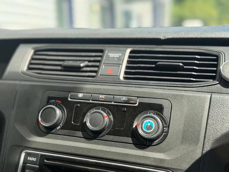 Volkswagen Caddy Maxi Tdi C20 Maxi Red #15