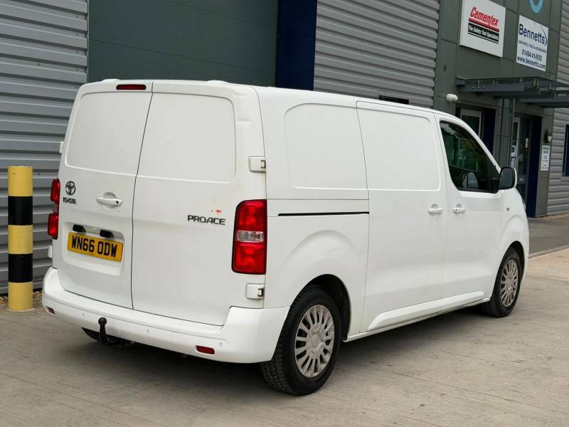 Toyota PROACE 1.6D 115 Comfort Van White #6