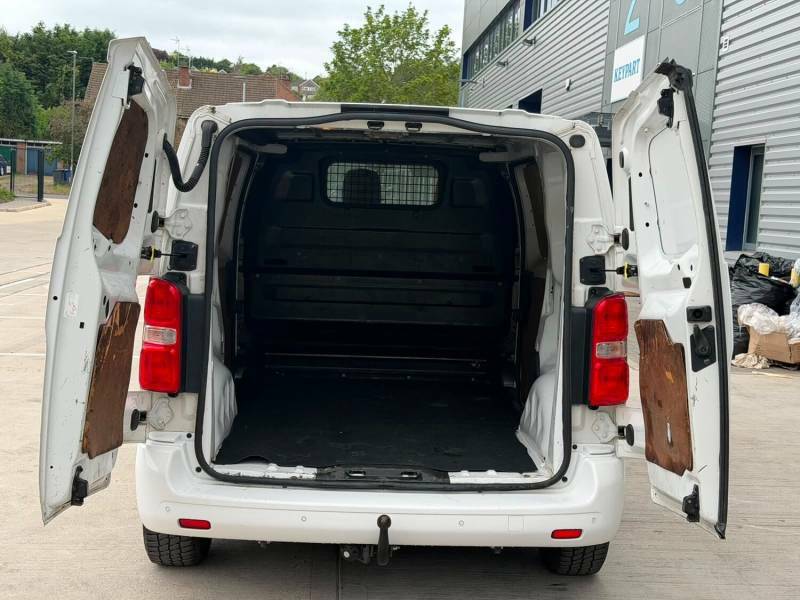 Toyota PROACE 1.6D 95 Van White #9