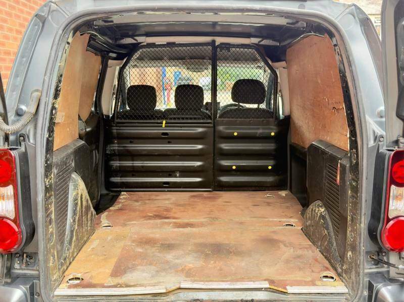 Citroen Berlingo Multispace 1.6 Bluehdi Xtr Grey #9