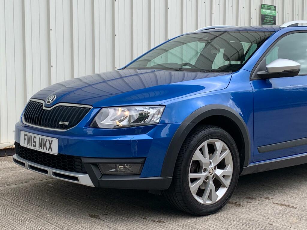 Skoda Octavia Estate Red #16