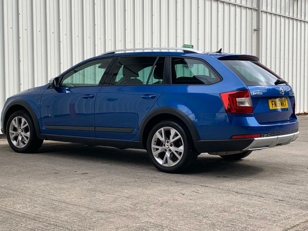 Skoda Octavia Estate Red #9