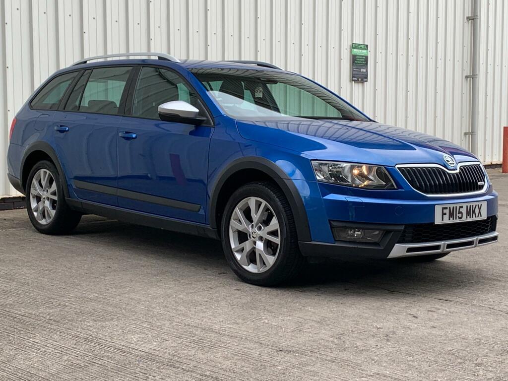 Skoda Octavia Estate Red #7