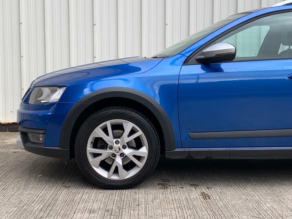 Skoda Octavia Estate Red #18