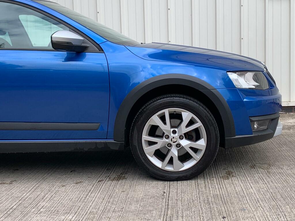 Skoda Octavia Estate Red #17