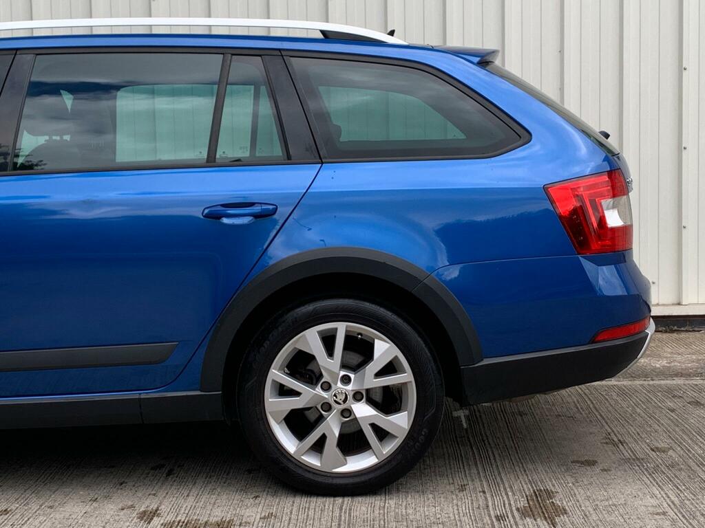Skoda Octavia Estate Red #21