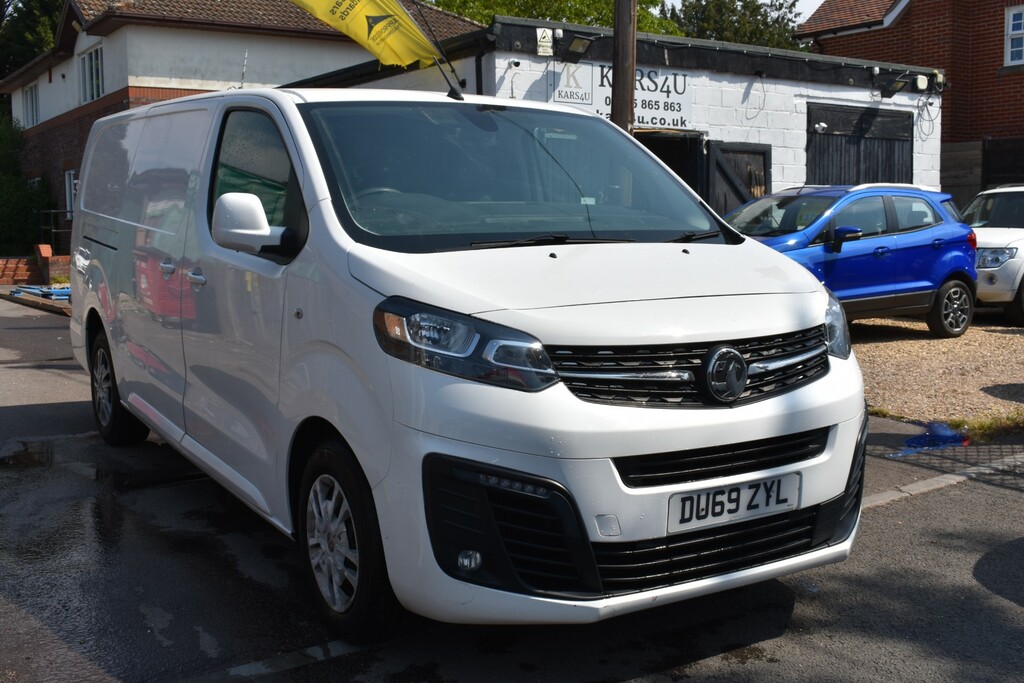 Vauxhall Vivaro 1.5 Turbo D 2900 Sportive Panel Van Man