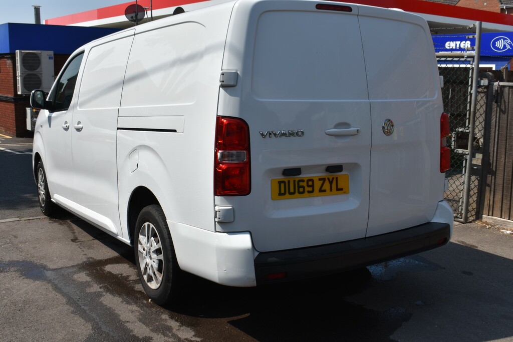 Vauxhall Vivaro 1.5 Turbo D 2900 Sportive Panel Van Man #5