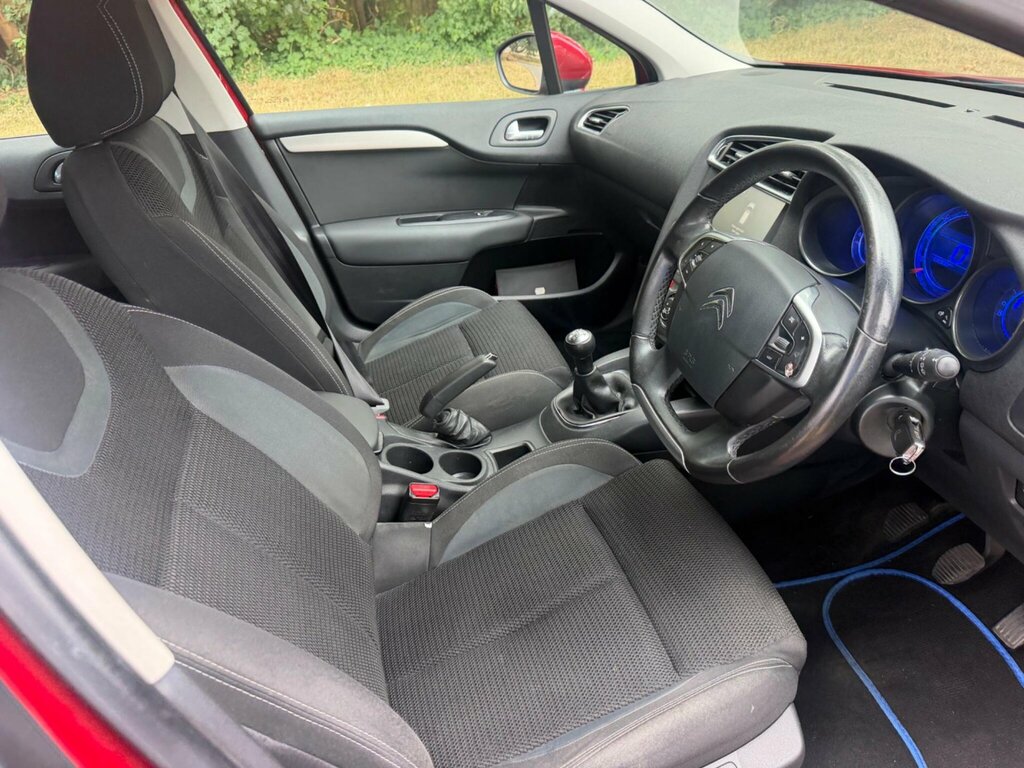 Citroen C4 1.2 Puretech Feel Euro 6 Red #4