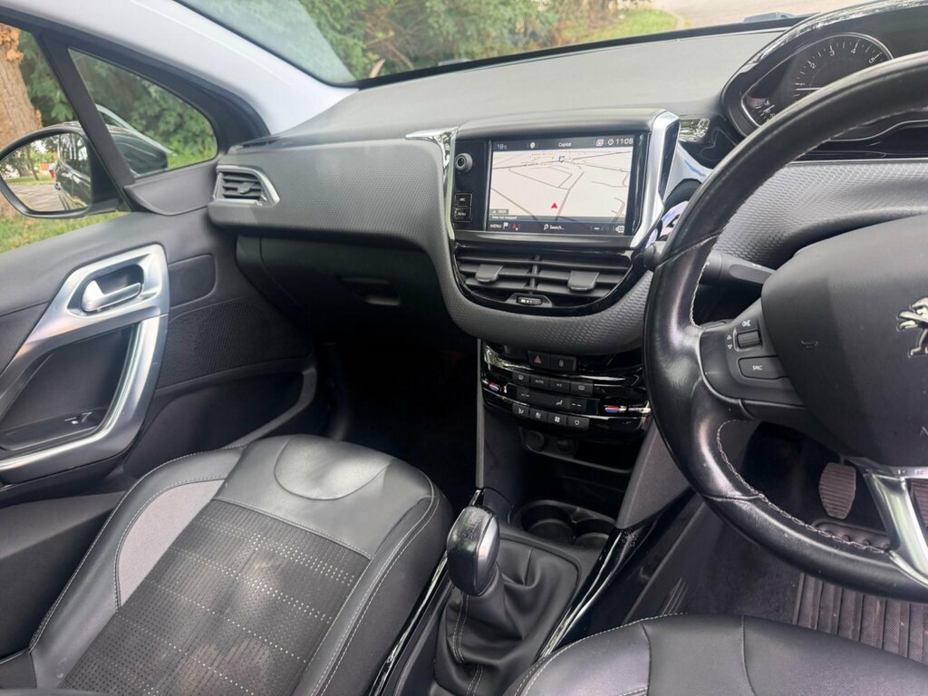 Peugeot 2008 1.2 Puretech Allure Premium Euro 6 Ss GK19VHE Grey #6
