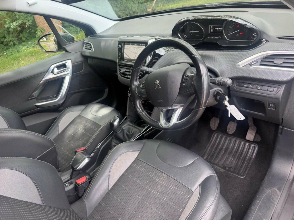 Peugeot 2008 1.2 Puretech Allure Premium Euro 6 Ss GK19VHE Grey #5