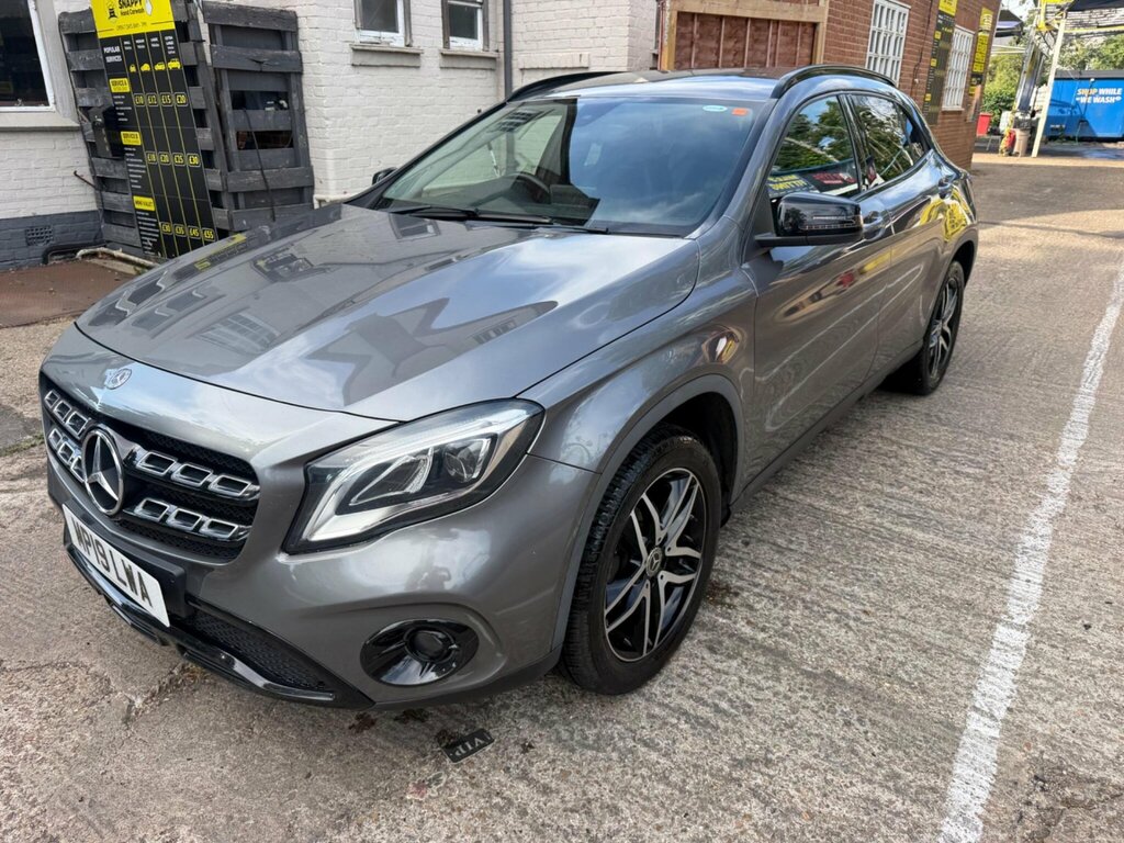 Mercedes-Benz GLA Class 1.6 Gla180 Urban Edition 7G-dct Euro 6 Ss Grey #3